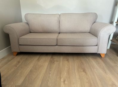 3 seater, 1 seater, 2 foot stools