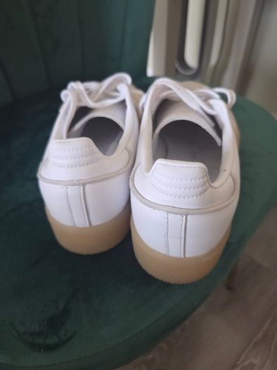 womens trainer