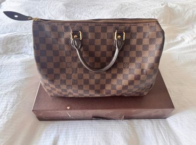 Louis Vuitton Speedy