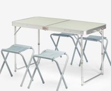 Folding camping table