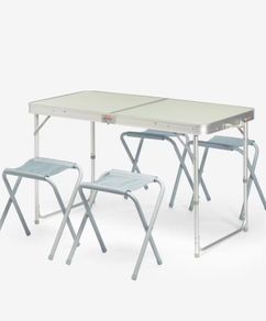 Folding camping table