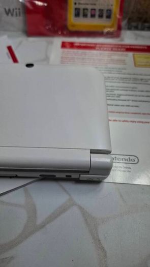 Nintendo 3DS  XL Super Mario 3D Land Handheld  White  Working Fast Shipping