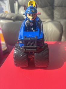 Paw Patrol Chase with Action Vehicle