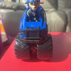 Paw Patrol Chase with Action Vehicle