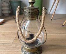 Table lamp