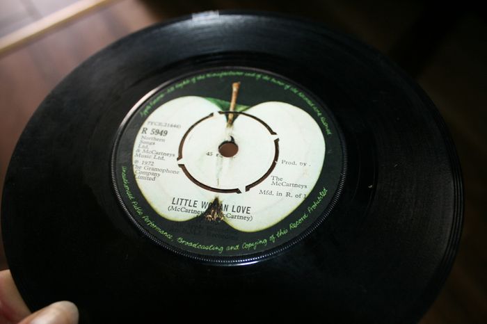 Single Vinyl's  85 pieces