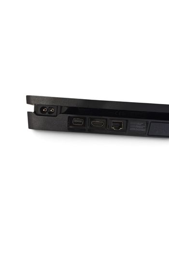 playstation 4 slim
