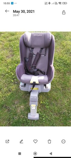 Baby travel system in red