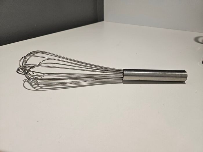 Heavy whisk