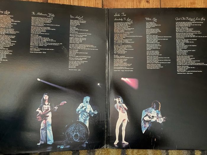 Queen vinyl lp
