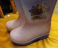 Wellies girls size 4