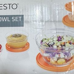 Brand New GLASS BOWL SET With tight-fitting lids.
