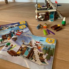 Retired Lego set 31080 Winter Vacation Modular