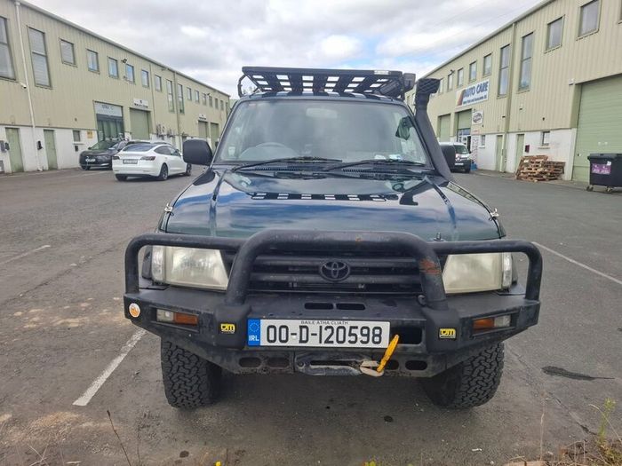 Toyota Land Cruiser 2000