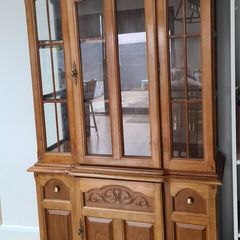 Dresser / Display cabinet