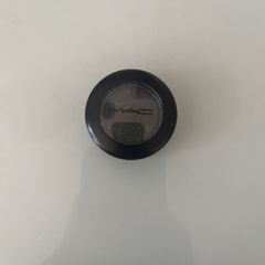 MAC eyeshadow 90%new