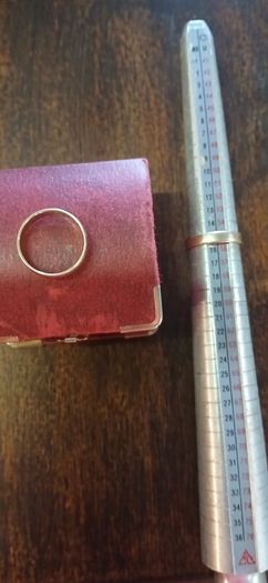 9ct wedding ring and diamond engagement ring