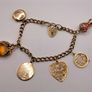vintage 9 ct charm bracelet Image 6