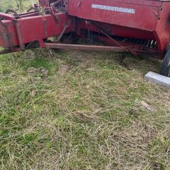 International square baler