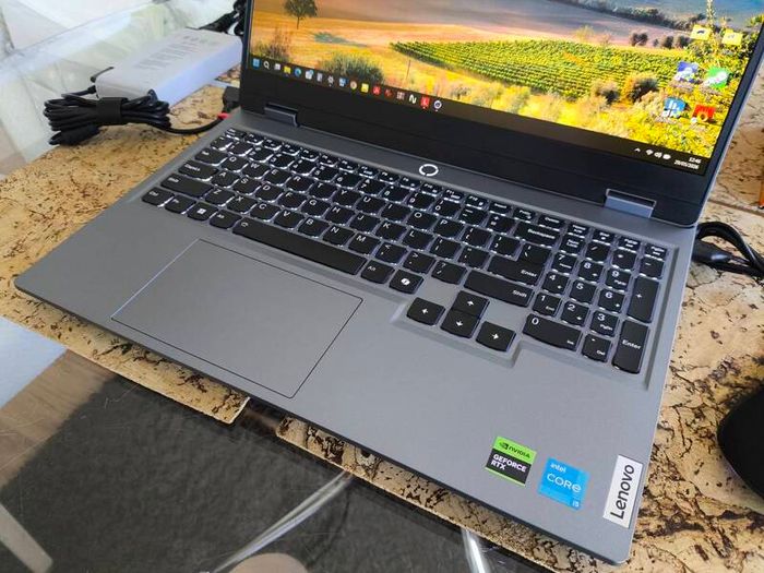Gaming Laptop Lenovo Loq i5 12450HX 8/12 RTX3050 6gb 95w 16gb Ddr5 512GB Nvme 144hz Win11 Rgb