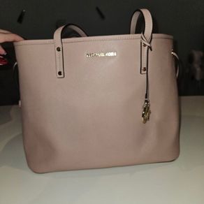 Michael Kors pink bag