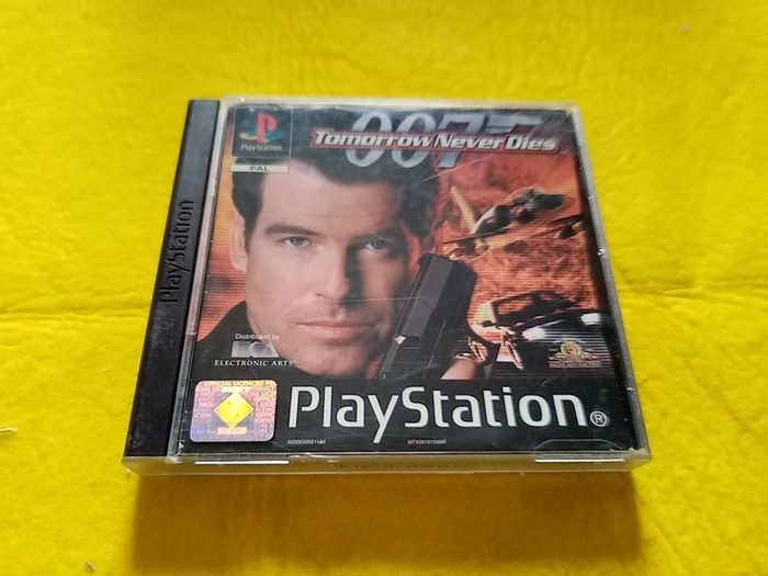 007 Tomorrow never dies PlayStation 1 Ps1 PlayStation 2 ps2 games Original
