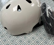 Helmet, Skate, Skateboard, Rollerblade, Cycle