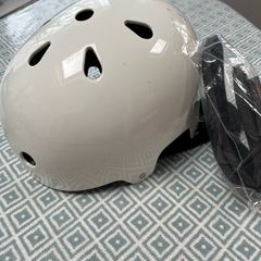 Helmet, Skate, Skateboard, Rollerblade, Cycle