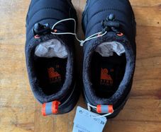 Kids winter boots, Size 29, NEW