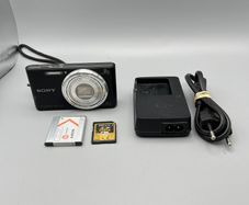 Sony DSC-W730 16.1MP Digital Camera Black - Full Kit