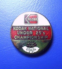 KODAK UNDER 25s BOWLING CHAMPIONSHIPS (Kodak film factory, Harrow, Middlesex) - participant's sports badge (c.1980's)
