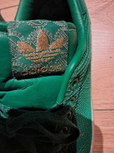 Vintage Adidas Trainers - Size 10