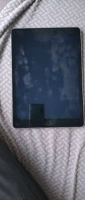 Ipad A1566 Locked