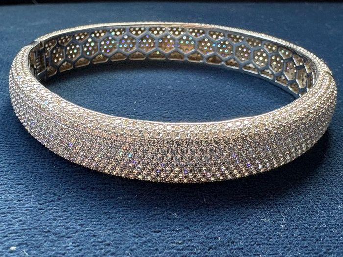 Rocks Jewellers Sterling Silver bangle