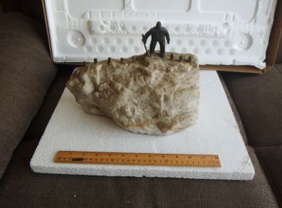 Bronze and Quartz