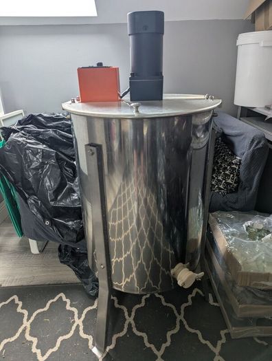 Electric Honey Extractor