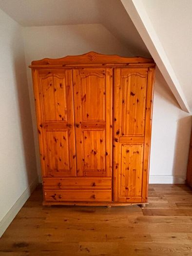 Pine furniture beds & lockers