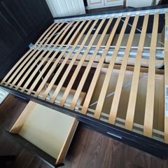 kingsize bed