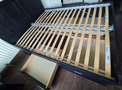kingsize bed