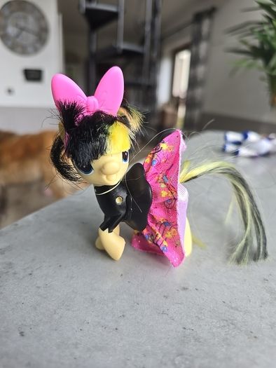 Songbird Serenade Sparkling & Spinning Skirt MLP G4 My Little Pony