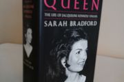 America's Queen: The Life of Jacqueline Kennedy Onassis by Sarah Bradford (RB138)