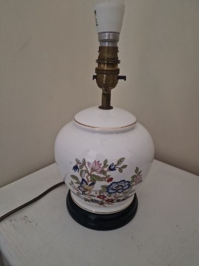 Tara lamp base