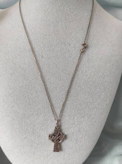 Vintage sterling silver cross pendant necklace