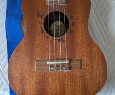 Flight Ukulele NUT310