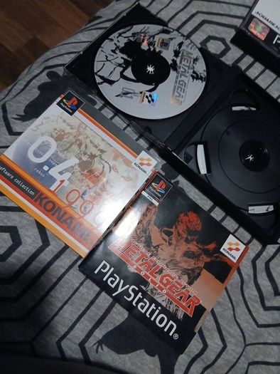 metal gear solid tactical espionage action with manuals