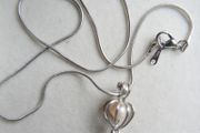 Vintage 18K white Gold Plated Caged Pearl Necklace length 16" - 5,7g