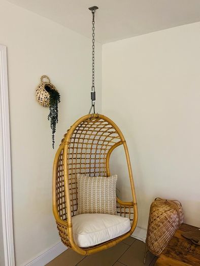 Egg Hanging Chair