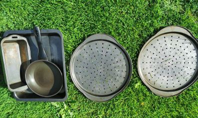 Old cooking trays 6 items