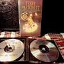 2007. Terry Pratchett. Making Money. Book And Audio Book. Image 3
