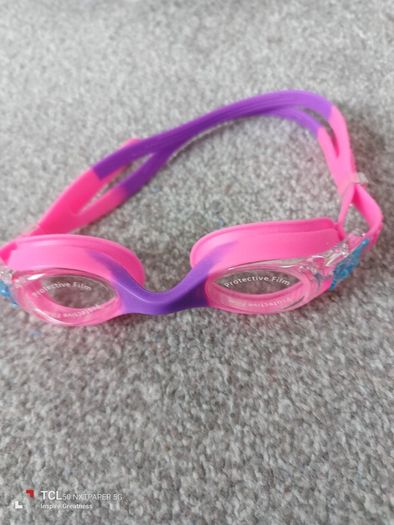 NEW.Kids swim glasses. Age 6/8